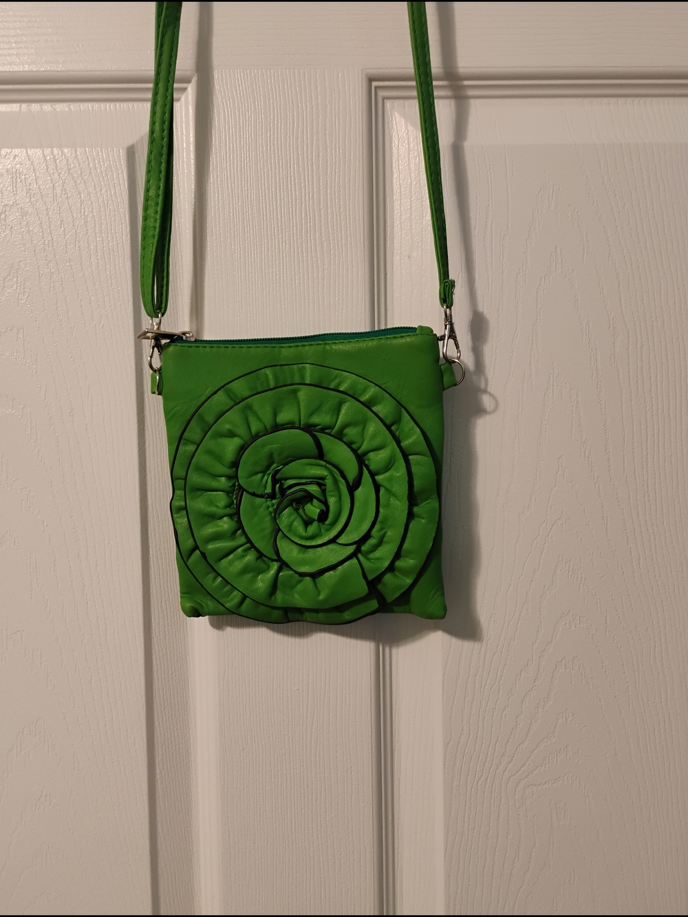 Green Floral-Rosette Crossbody Bag - Women